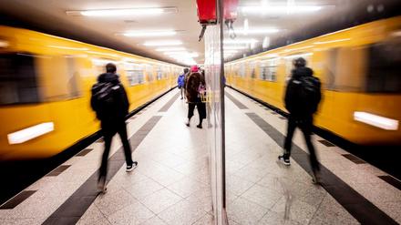 Gerade alte U-Bahnnetze lassen sich schwer mit Bahnsteigsperren ausrüsten.