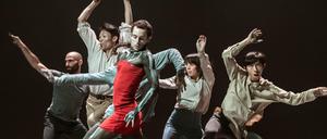 Eine Produktion bei Tanz im August 2019: Alan Lucien Øyen / winter guests | Story, story, die.