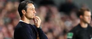 Die Vorbereitung geht weiter. Niko Kovac, der Trainer der Bayern, hat vor dem Saisonauftakt gegen Hertha BSC noch ein bisschen was zu tun.