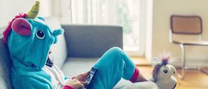 Alleine Fernsehschauen oder mit dem Handy spielen klappt super - aber selbstständig ins Bett gehen auch?