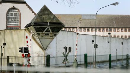 Die Justizvollzugsanstalt Bochum. Ein Häftling ist am Donnerstagabend aus diesem Gefängnis geflohen.