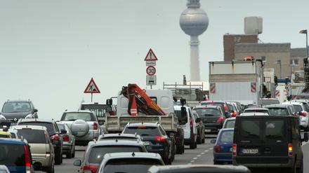 Die umkämpfte Stadt. Mit der neuen Straßenverkehrsordnung sollen Radler und Roller mehr Platz und Sicherheit bekommen. 
