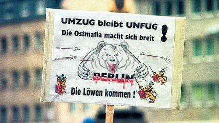 So wurde im Jahr 1996 auf einer Bonner Demo gegen einen Umzug der Regierung an die Spree argumentiert. 