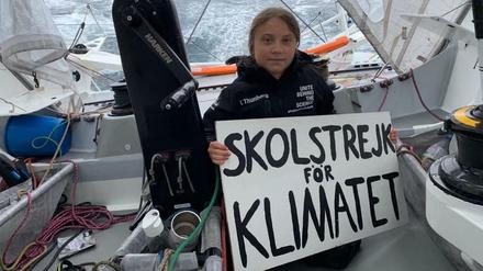 Mit Show hat das wenig zu tun. Greta Thunberg postet ein Protestbild von ihrer Atlantikreise.