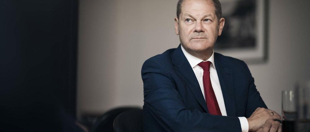 Schlechte Wahlergebnisse auf Parteitagen ist Olaf Scholz gewöhnt. Nun muss die SPD entscheiden, ob sie seine Autorität ertragen kann.