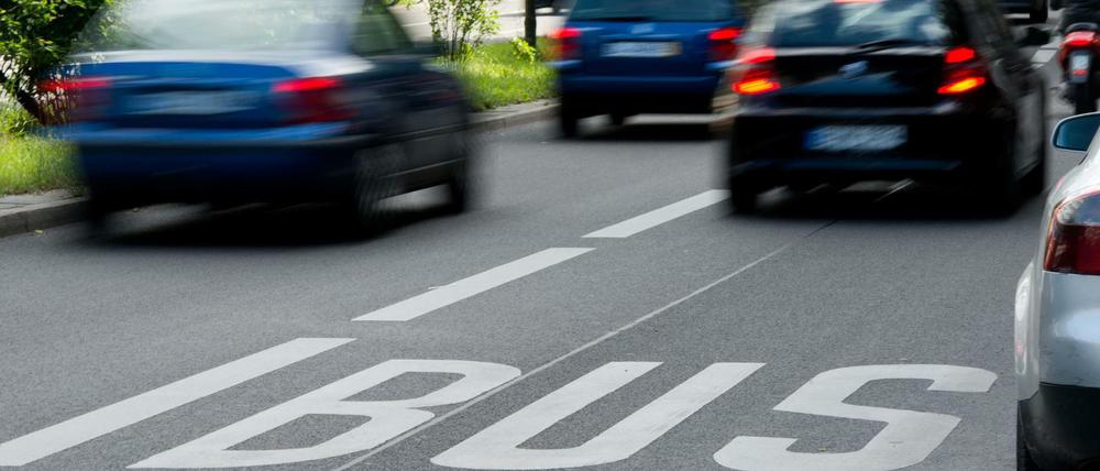 Im Oktober 2018 soll der 22-Jährige mit seinem PKW einen Unfall gebaut haben.