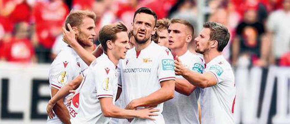 Fixpunkt. An Christian Gentner (Mitte) sollen sich in dieser Saison die Spieler des 1. FC Union orientieren.