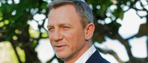 Hat endlich einen neuen Namen. Daniel Craig wird im nächsten Bond spielen, der "No Time To Die" heißen wird.