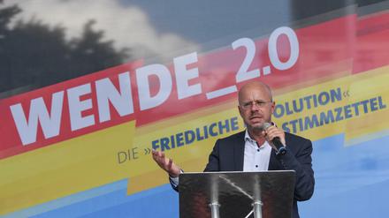 „Wende 2.0“: Wegen solcher Slogans werfen frühere DDR-Oppositionelle der AfD Missbrauch der friedlichen Revolution 1989 vor.