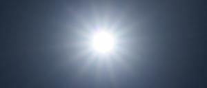 Strahlend schön: Sommer, Sonne, See - und vielleicht auch ein Café mit Steg?