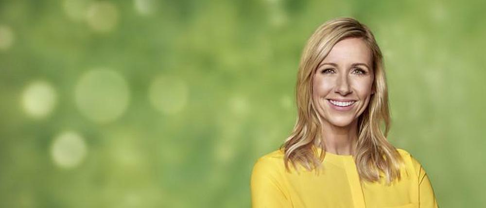 Andrea Kiewel, geboren 1965 in Berlin, moderiert den "Fernsehgarten" seit 2009.