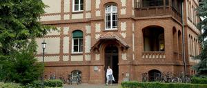 Das Gebäude der Medizinischen Hochschule Brandenburg in Neuruppin.