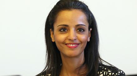 Die Berliner Staatssekretärin Sawsan Chebli spricht 2017 im Roten Rathaus in Berlin.