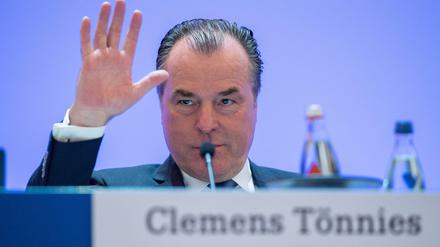 Schalke-Präsident Clemens Tönnies bei der Mitgliederversammlung FC Schalke 04