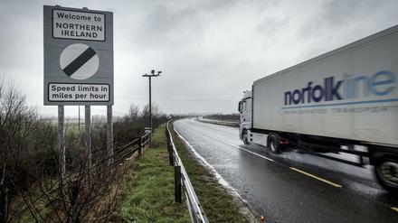 Bisher kann man unkontrolliert durchfahren: Die Grenze zu Nordirland. 
