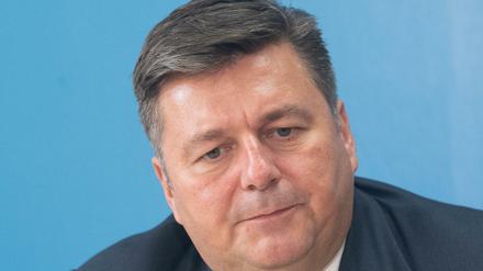 Der Vorschlag des Innensenators Andreas Geisel (SPD) stößt bei Koalitionspartnern auf Kritik.