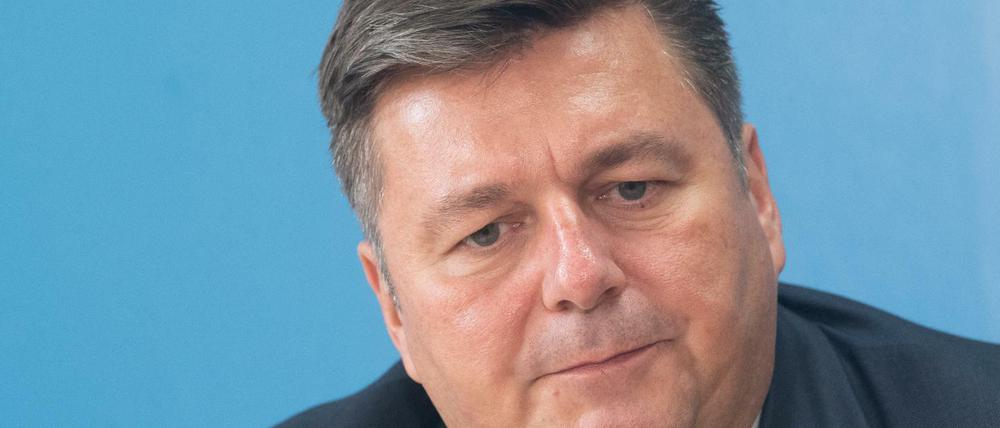 Der Vorschlag des Innensenators Andreas Geisel (SPD) stößt bei Koalitionspartnern auf Kritik.