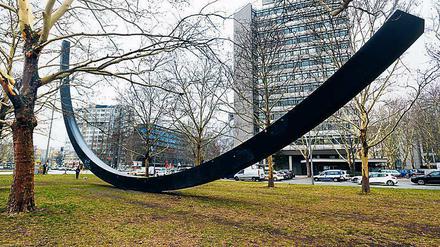 Kunst an der Urania. Um die Bäume drum herum gibt’s Streit.