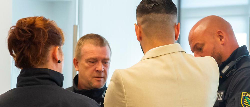 Der Angeklagte Alaa S. auf dem Weg ins Gericht