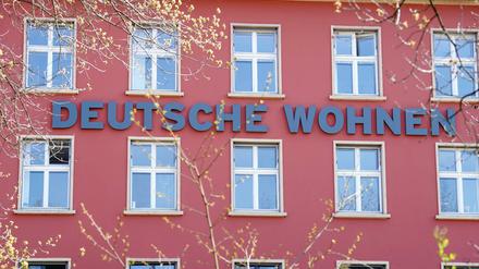 Umstritten. Die Deutsche Wohnen ist immer wieder für Überraschungen gut. 
