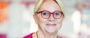 Jutta Fleck, bekannt als "Die Frau vom Checkpoint Charlie", sitzt im Graf-Stauffenberg-Gymnasium.