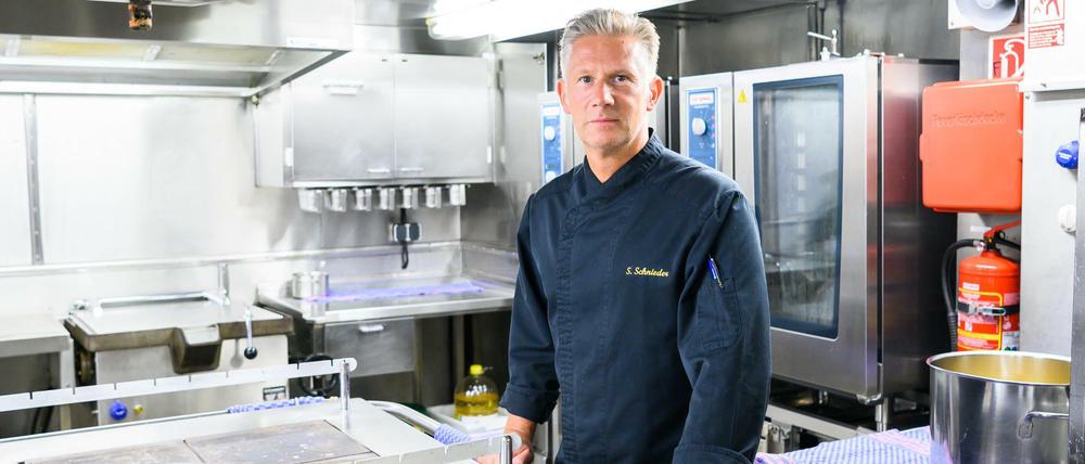 Zum weiteren Proviant von Sven Schnieder gehören eine Tonne Kartoffeln, 1400 Liter Milch und 150 Gläser Nuss-Nougat-Creme.