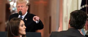 Immer wieder kommt es zu Konfrontationen zwischen Trump und Journalisten wie dem CNN-Korrespondenten Jim Acosta. 
