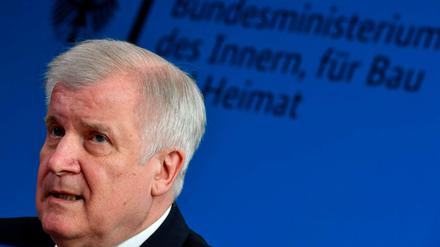 Bundesinnenminister Horst Seehofer sieht die Pläne für den Mietendeckel kritisch.