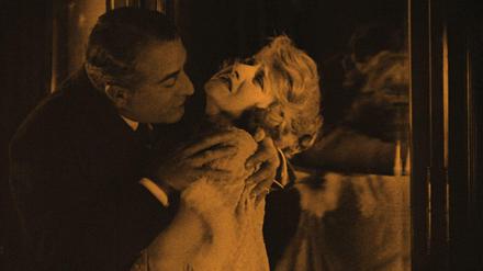 Liebe und Hass. Filmstil aus „La Roue“.