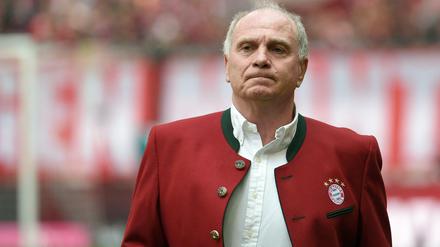 Erklärt sich. Uli Hoeneß wird als Aufsichtsratschef des FC Bayern zurücktreten.