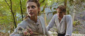 Maria (Svenja Jung) und Gregor (Merlin Rose).