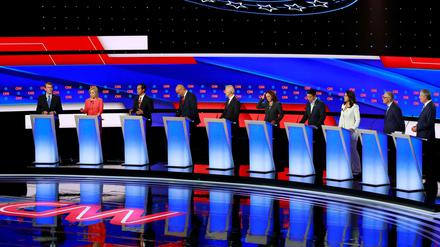 Die nächste TV-Debatte der Demokraten wird eintägig: Nur noch zehn Kandidaten können teilnehmen.