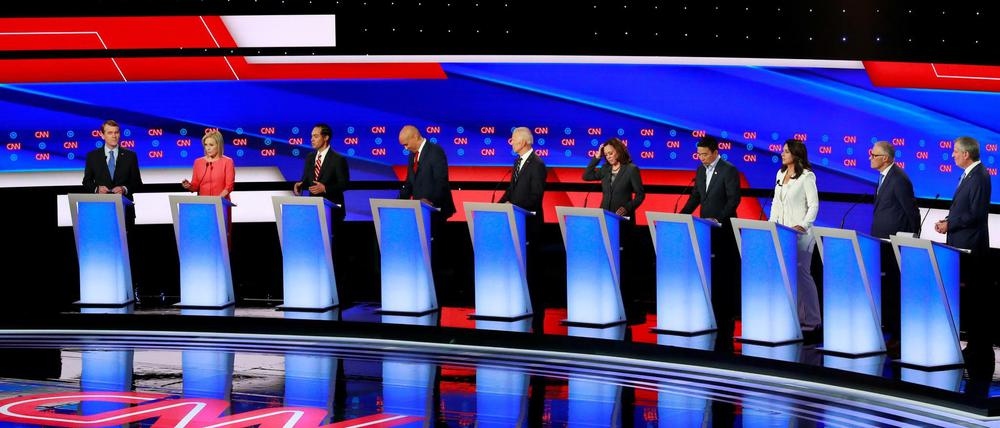 Die nächste TV-Debatte der Demokraten wird eintägig: Nur noch zehn Kandidaten können teilnehmen.