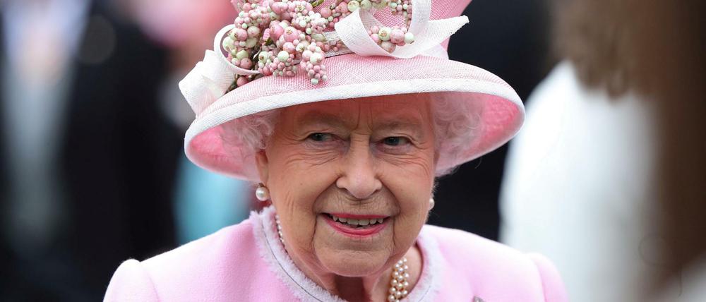 Königin Elizabeth II. hat die Parlamentspause genehmigt. 