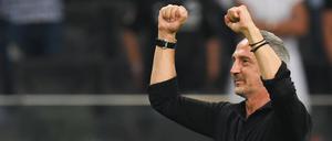 Freudiges Los. Adi Hütter trifft mit Eintracht Frankfurt auf den Vorjahresfinalisten.