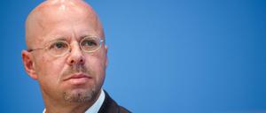 Andreas Kalbitz hat mit der AfD in Brandenburg einen großen Erfolg errungen. Dennoch ist der AfD-Rechtsaußen umstritten. 