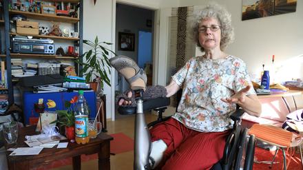 Beate Flanz in ihrer Wohnung in Berlin-Spandau.