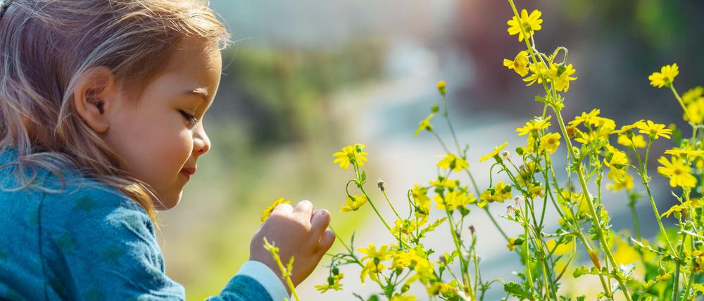 Kindern gutes tun. Spender und Stifter erfahren schon zu Lebzeiten, was mit ihrem Geld bewegt wird. 