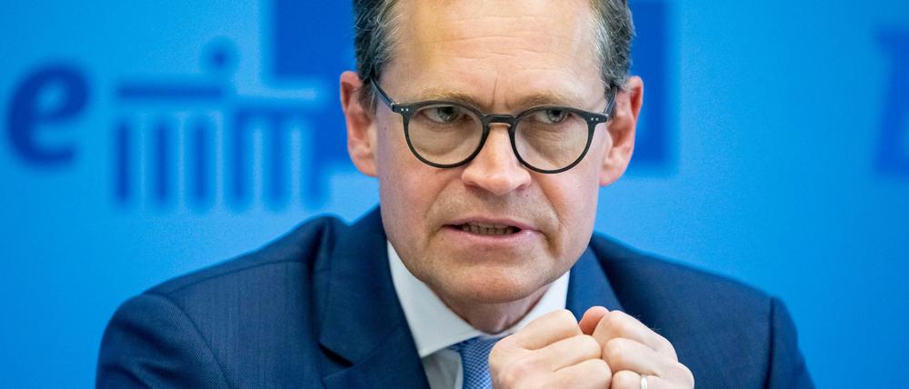"Schwierig" findet der Regierende Michael Müller die Dreierkonstellation seiner SPD mit Linken und Grünen in Berlin