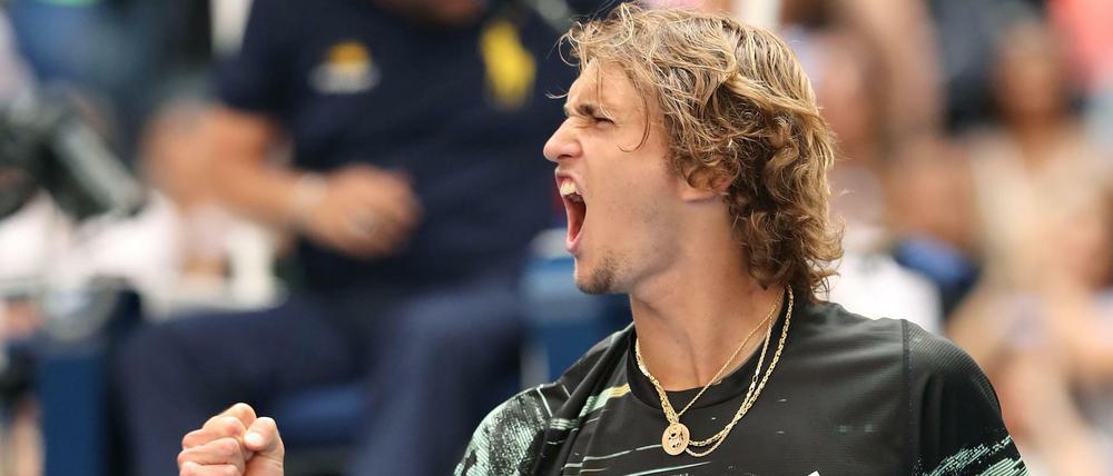 Raus damit. Alexander Zverev freute sich über den Einzug in die dritte Runde der US Open.