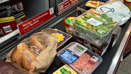Was soll ich kaufen? Die Nährwertangaben sollen helfen, gesunde Produkte zu erkennen. 