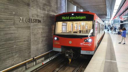 Bahnsteigtüren gibt es bei der Nürnberger U-Bahn nicht. 
