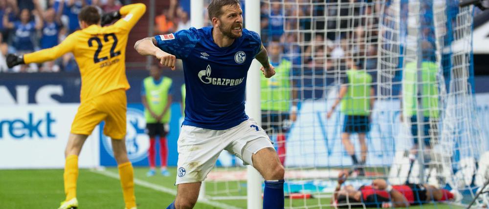 Das Spiel in einem Bild. Guido Burgstaller bejubelt das 2:0 – ein Eigentor von Karim Rekik.