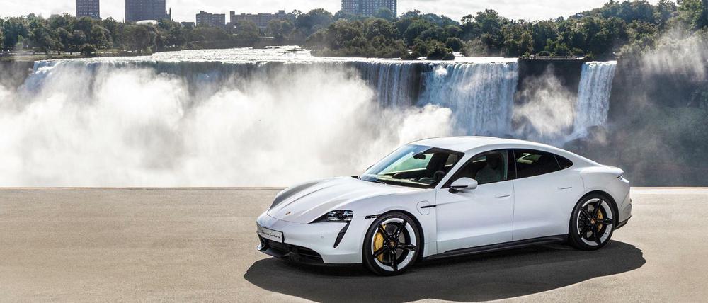Unter Strom: Der elektrische Porsche Taycan fährt bis zu 260 km/h schnell.