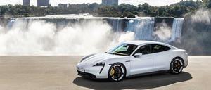 Unter Strom: Der elektrische Porsche Taycan fährt bis zu 260 km/h schnell.