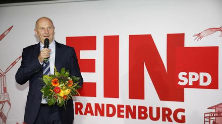 Dietmar Woidkes SPD bleibt trotz Verlusten stärkste Partei in Brandenburg.