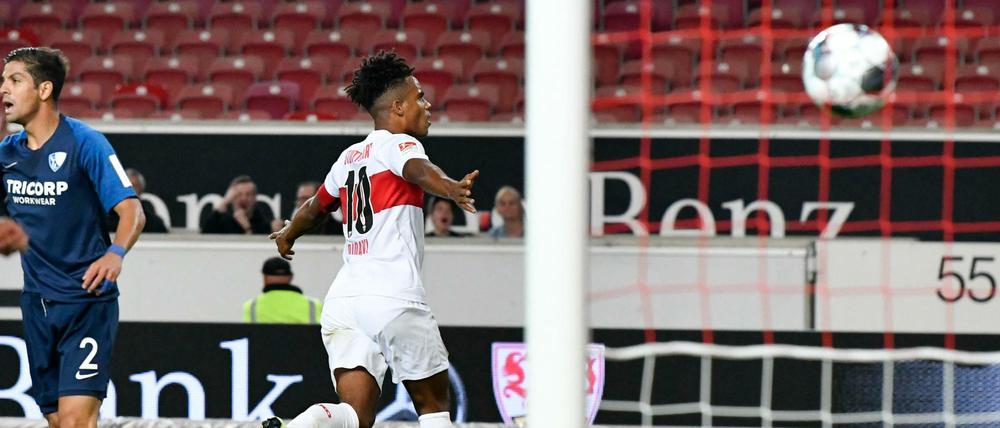 Drin. Daniel Didavi (r.) bejubelt seinen Treffer zum 1:0 für den VfB.