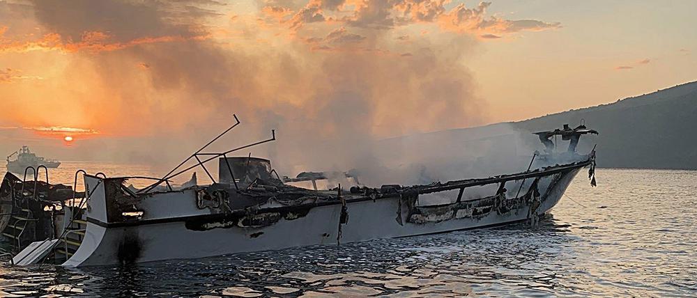 Das abgebrannte Tauchboot „Conception“ vor der Küste Kaliforniens.