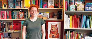 Nina Wehner in ihrer Kiezbuchhandlung, der "Buchkönigin". 
