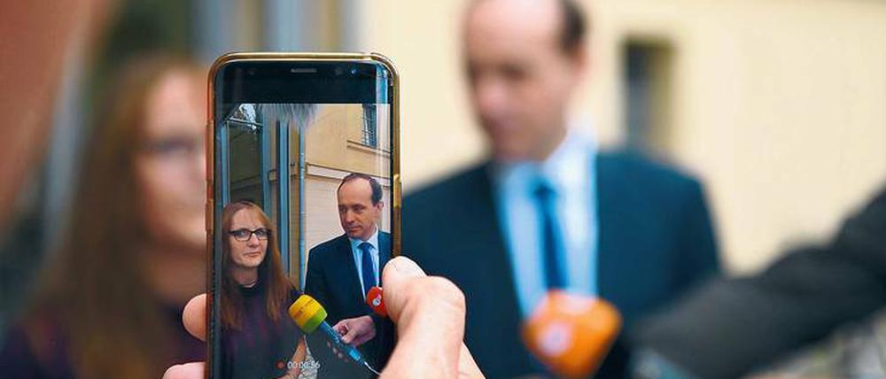 Die SPD-Politikerin Katrin Lange und der CDU-Landesvorsitzende Ingo Senftleben am Donnerstag nach dem ersten Sondierungsgespräch.